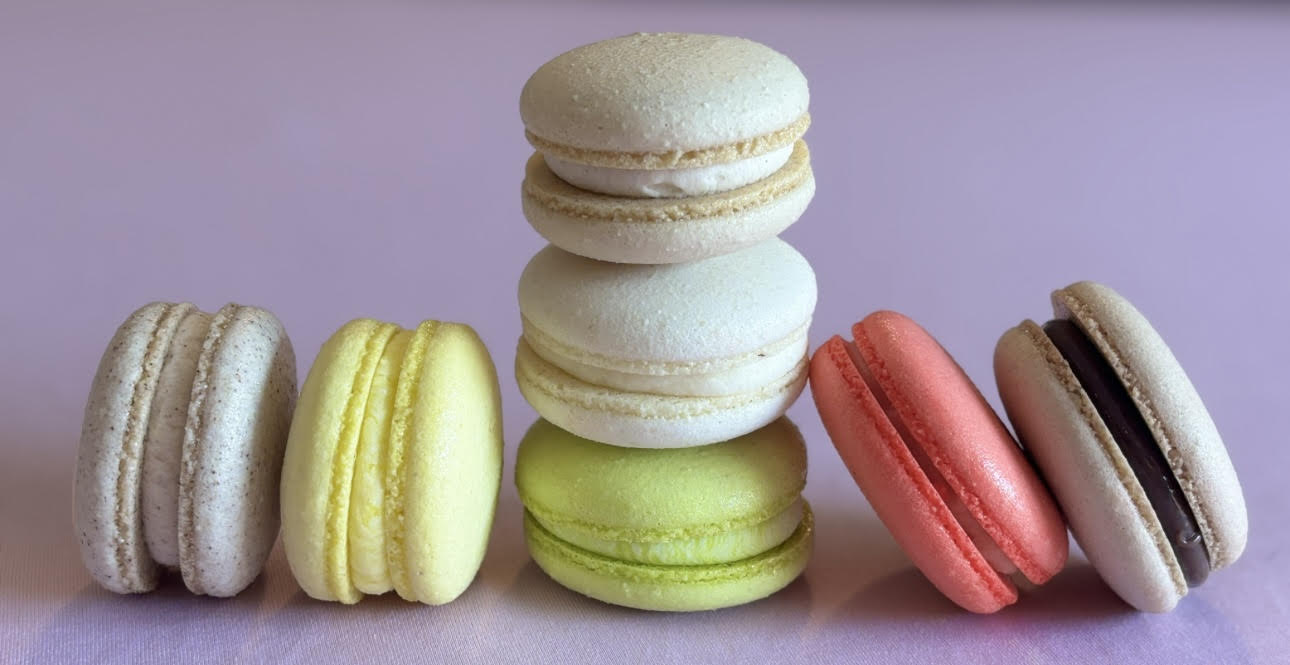 Signature Macarons Dozen